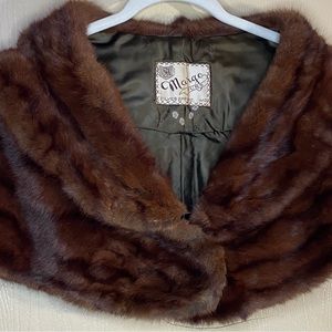 Gorgeous vintage mink cape/stole Margo Furs